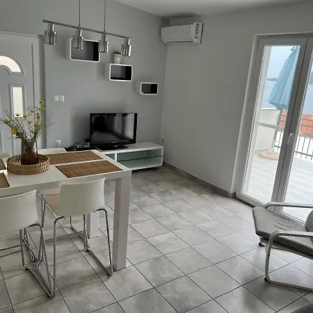 Mai 50m From The Sea Apartamento *