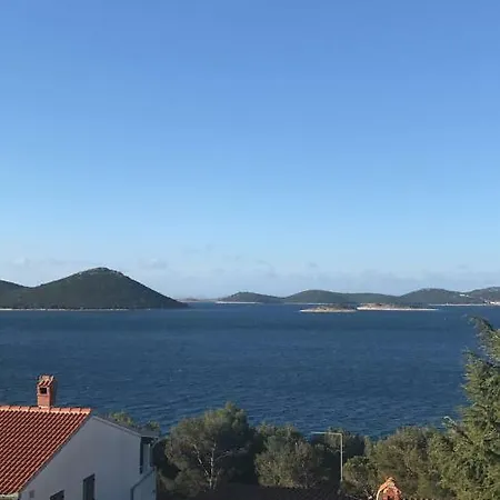 Mai 50m From The Sea Apartment Drage